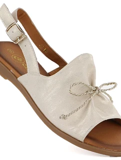 Dámské kožené sandály se zlatou mašlí Cambell 26-19387