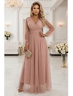 664-1 Dlouhé maxi šaty s tylovými rukávy a obálkovým výstřihem - pudrově růžové
