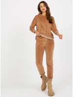 Souprava RV KMPL 8286.40 velbloudů