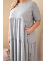 Dámské bavlněné šaty Plus Size s krátkým rukávem a volánem šedý melír Dámské bavlněné šaty Plus Size s krátkým rukávem a volánem šedý melír