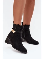 Zateplené dámské boty se zlatou ozdobou na podpatku černé Sarona Zateplené dámské boty se zlatou ozdobou na podpatku černé Sarona