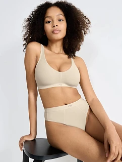SLOGGI EVER EASE – String z organické bavlny s technologií HeiQ Smart Temp Sloggi