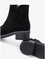 Trendy černé  kotníčkové boty dámské Obcas