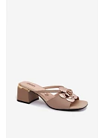 Klapky na podpatku model 228378 Step in style