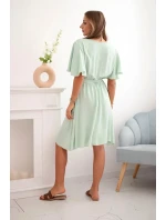 Šaty s vrstveným výstřihem tmavá máta