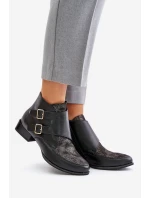 Kožené Boty Na Nízkém Podpatku S Přezkami Maciejka 06696-01 Černé Kožené Boty Na Nízkém Podpatku S Přezkami Maciejka 06696-01 Černé