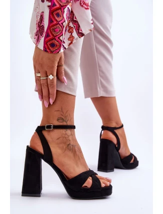 semišové sandály na čtvercovém podpatku Černé Powerful