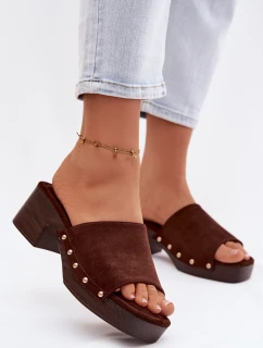 Dámské pantofle na platformě se zlatými sponami čokoládové Davessa