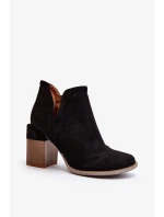 Černé kotníkové boty Jolnima na masivním vysokém podpatku s výřezem