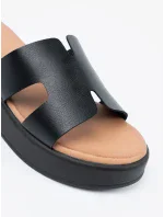 Zajímavé černé dámské  nazouváky platforma
