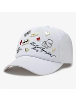 Kšiltovka Karl Lagerfeld Charms Pins Strapback, bílá – L4WH7608 Kšiltovka Karl Lagerfeld Charms Pins Strapback, bílá – L4WH7608
