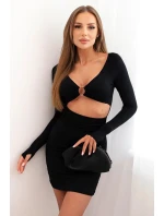 Dámské šaty s dlouhým rukávem a průstřihem v pase s ozdobným kruhem černý Dámské šaty s dlouhým rukávem a průstřihem v pase s ozdobným kruhem černý