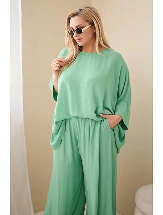 Dámský komplet Plus Size z viskózy se širokými kalhotami a halenkou zelený