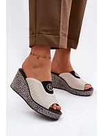 Kožené sandály na platformě s ozdobou S.Barski LR61-7011 Béžové Kožené sandály na platformě s ozdobou S.Barski LR61-7011 Béžové