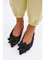 Dámské sandály na nízkém podpatku s dekorativním květem Černé Telivette