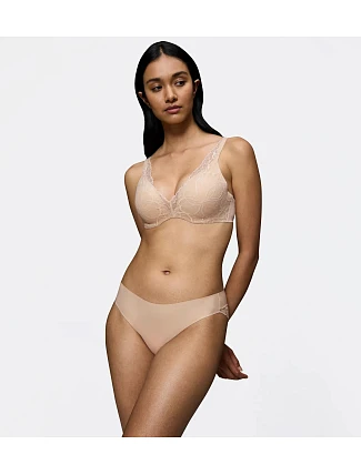 BODY MAKE-UP ILLUSION LACE – Podprsenka s polstrováním a comfort wire pro zvýrazněný dekolt Triumph