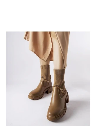 Boty model 206561 Solea Boty model 206561 Solea