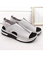 Pohodlné nazouvací sandály Rieker W RKR686 metallic
