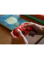 Ovladač Microsoft Xbox Series - pulzující červená barva
