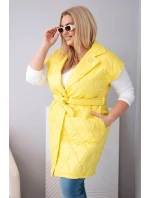 Dámská vesta Plus Size prošívaná s páskem a límcem žlutá