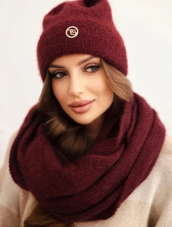 Dámská souprava s čepicí a nákrčníkem z měkké pleteniny bordový