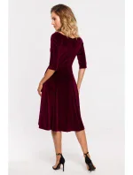 M645 Sametové zavinovací midi šaty - vínové