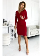 ANGELA - Klasické dámské šaty ve vínové bordó barvě s výstřihem a dlouhými rukávy 403-2