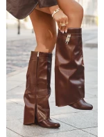 Dámské kozačky na platformě s páskem a stříbrným detailem 033 Hnědé - Korivelle