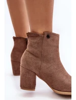 Zamšové dámské botky na podpatku hnědé Selela