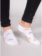 Yoclub Chlapecké kotníkové bavlněné ponožky Vzory Barvy 6-Pack SKS-0008C-AA00-004 Vícebarevné