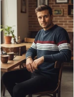 Pánský pruhovaný tmavě modrý svetr FashionStreet WX2281 Pánský pruhovaný tmavě modrý svetr FashionStreet WX2281