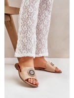 Kožené Pantofle S Dekorací Na Plochém Podpatku Béžové Lewski 3047/O