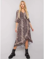 Šaty TW SK BI 24502 1.64P černá a béžová Šaty TW SK BI 24502 1.64P černá a béžová