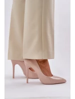 Lakované lodičky se špičatou špičkou Vizana – béžové