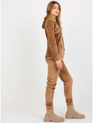 Souprava RV KMPL 6087 2.14 velbloudů