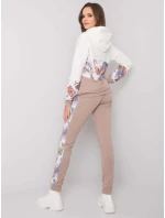 Souprava RV KMPL 7356.82 béžová a bílá Souprava RV KMPL 7356.82 béžová a bílá