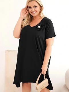 Dámské bavlněné šaty Plus Size s broží a výstřihem černá