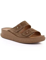 Dámské kožené žabky na platformě hnědé Vinceza 66916