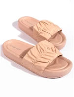 Módní hnědé dámské  nazouváky bez podpatku