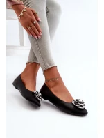Dámské baleríny z ekologické kůže s ozdobným prvkem černé Divinella Dámské baleríny z ekologické kůže s ozdobným prvkem černé Divinella