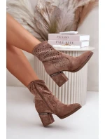 Zdobené dámské boty na podpatku z eko semiše hnědé S.Barski HY42-029 Zdobené dámské boty na podpatku z eko semiše hnědé S.Barski HY42-029