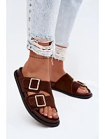 Dámské pantofle z imitace semiše s zlatými přezkami čokoládové Selissea