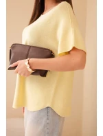 Dámský svetr s krátkým rukávem volného střihu žlutý