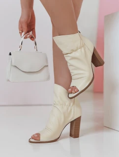 Dámské lodičky na jehlovém podpatku BOOTSER beige FashionStreet ZY0813