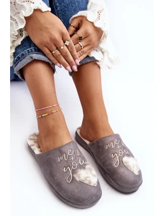 Lesklé dámské pantofle Grey Geraja