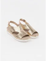 Zajímavé dámské  sandály zlaté platforma