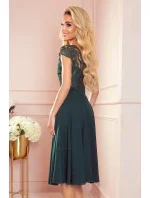 LINDA - Dámské šifonové šaty v lahvově zelené barvě s krajkovým výstřihem 381-2