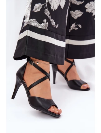 Módní Sandály Na Podpatku Černé Loressa