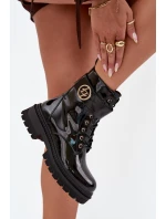 Lakované boty worker dámské se zlatým detailem zateplené černé Fiorena Lakované boty worker dámské se zlatým detailem zateplené černé Fiorena