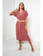 Šaty s ozdobným páskem tmavě růžové Šaty s ozdobným páskem tmavě růžové